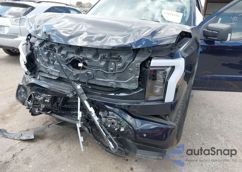 2025 Ford F-150 Lightning Flash z USA, uszkodzony, nr VIN 1FT6W3L78SWG01630